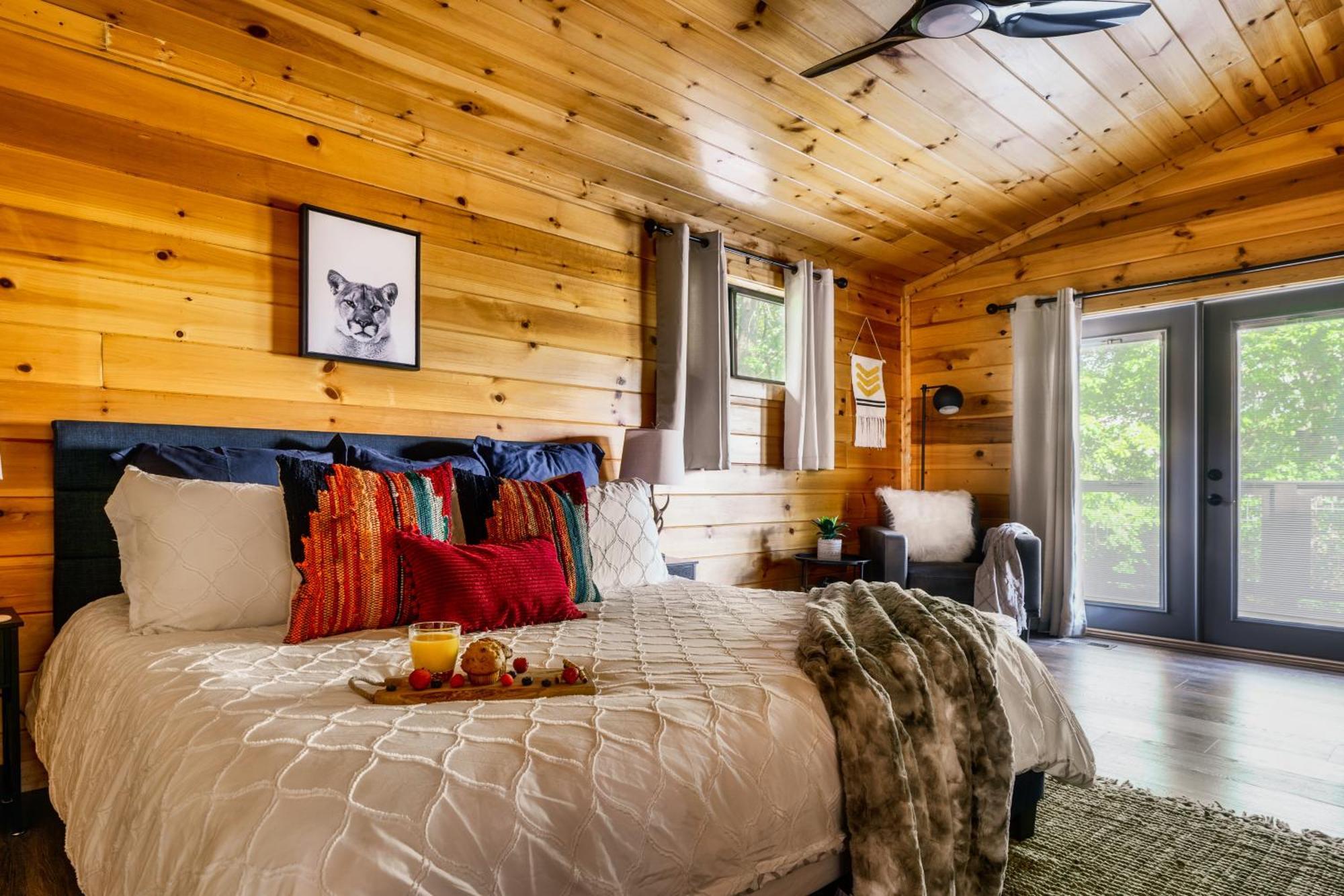 Woodhaven - Private - 3 Suites - Gorgeous Views - 3 Pools - Gamerm - Hottub - Lots Of Bears Гетлинбург Екстериор снимка